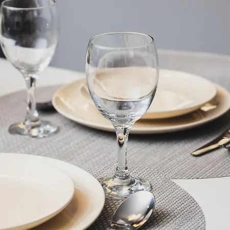 Luxurious With Two Bedrooms And Parking In By Renters Daire