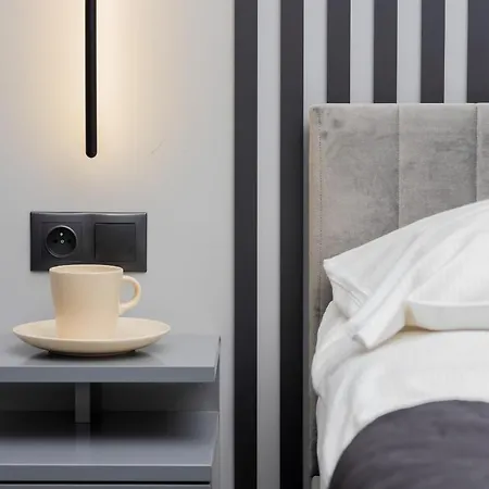 Luxurious With Two Bedrooms And Parking In By Renters Daire Gdynia