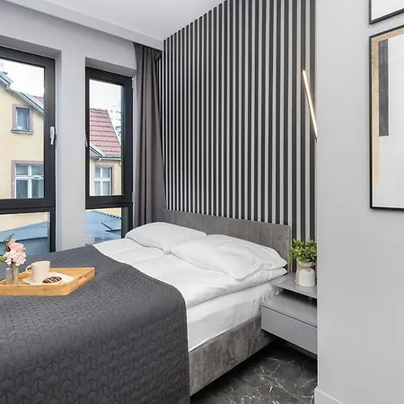 Luxurious With Two Bedrooms And Parking In By Renters * グディニャ