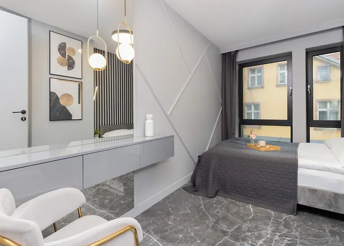 Appartement Luxurious With Two Bedrooms And Parking In By Renters Gdynia