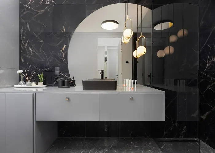 Appartement Luxurious With Two Bedrooms And Parking In By Renters *