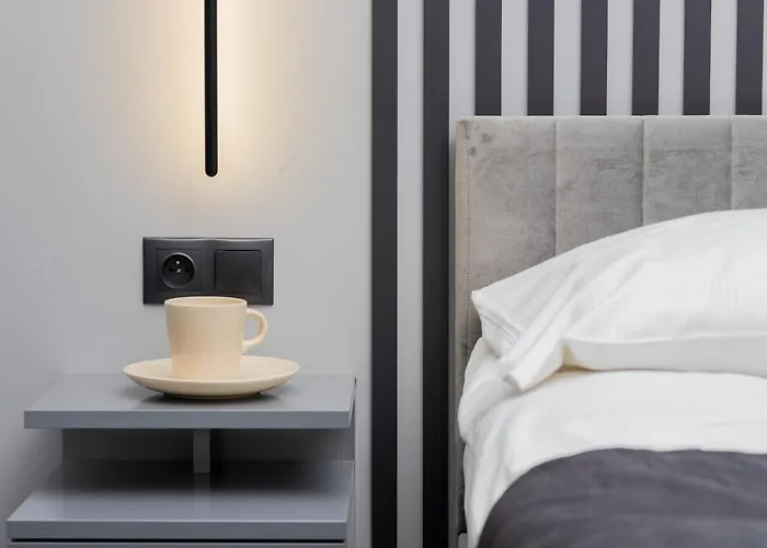 Luxurious With Two Bedrooms And Parking In By Renters Appartement Gdynia